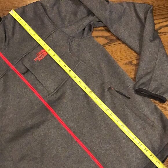 UNDER ARMOUR Men’s Grey Jacket With Red Full Zipper, Hand Pockets Jacket Sz Lrg - Picture 7 of 11